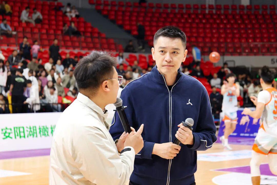 开云体育官方入口-杨鸣现身十堰：他们距离CBA仅一步之遥！
